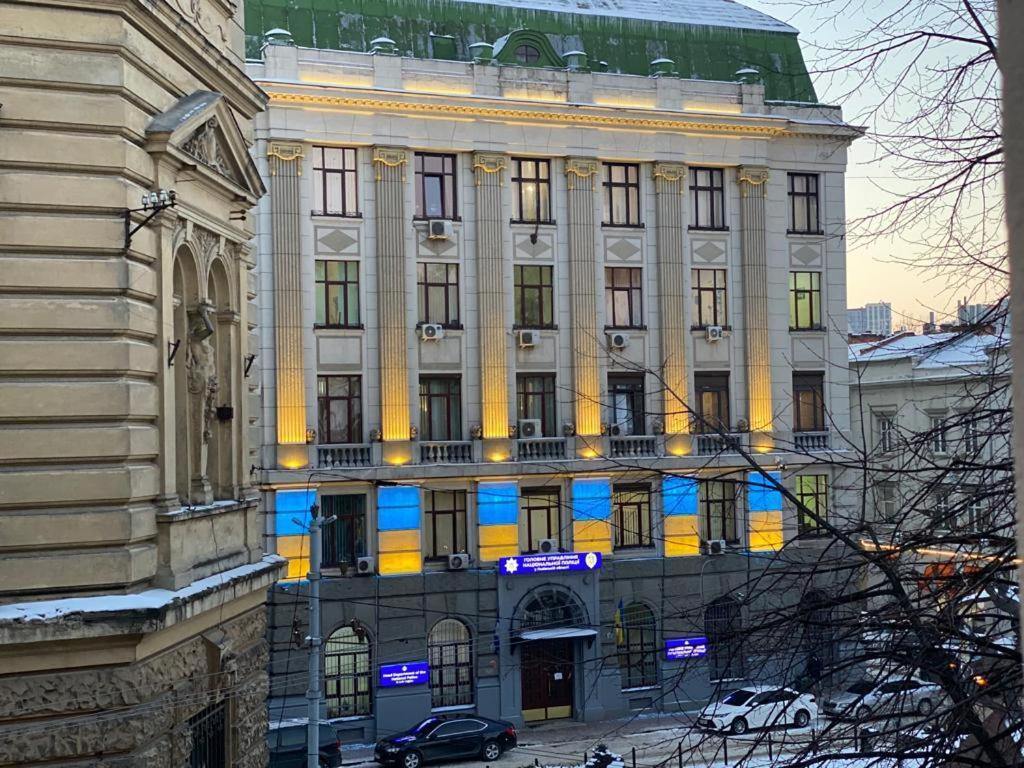 Family Residence Boutique Apartments Lviv Extérieur photo