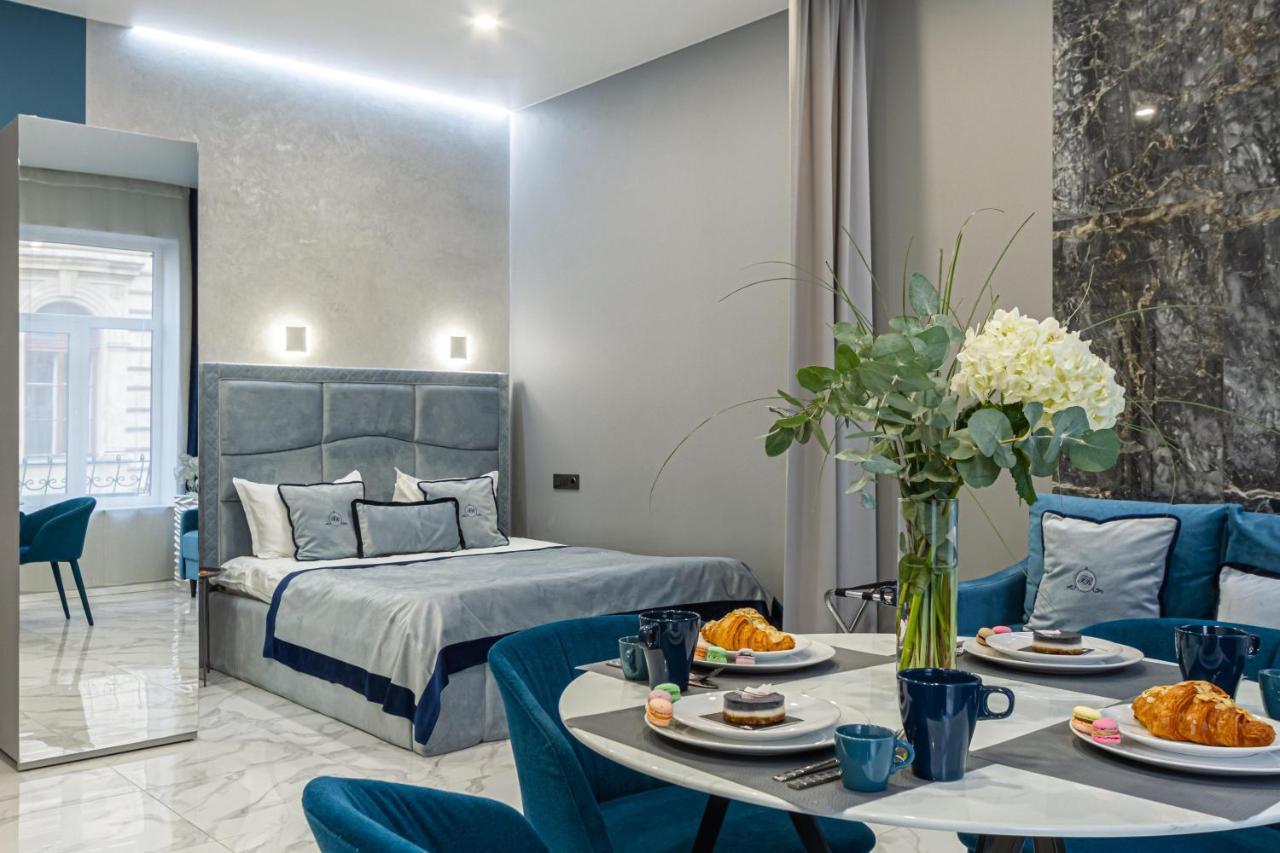 Family Residence Boutique Apartments Lviv Extérieur photo