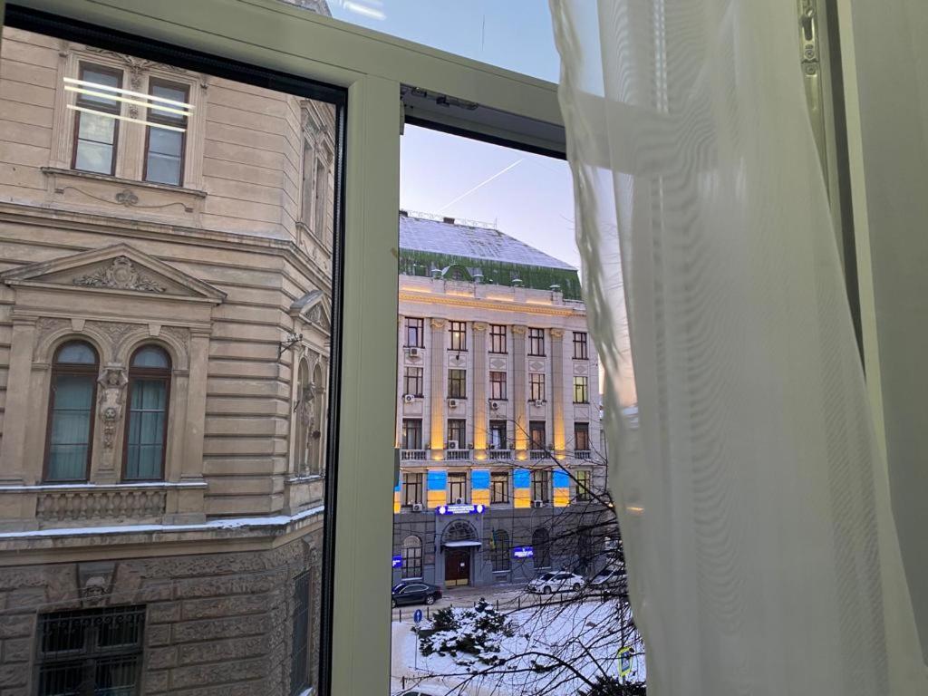 Family Residence Boutique Apartments Lviv Extérieur photo