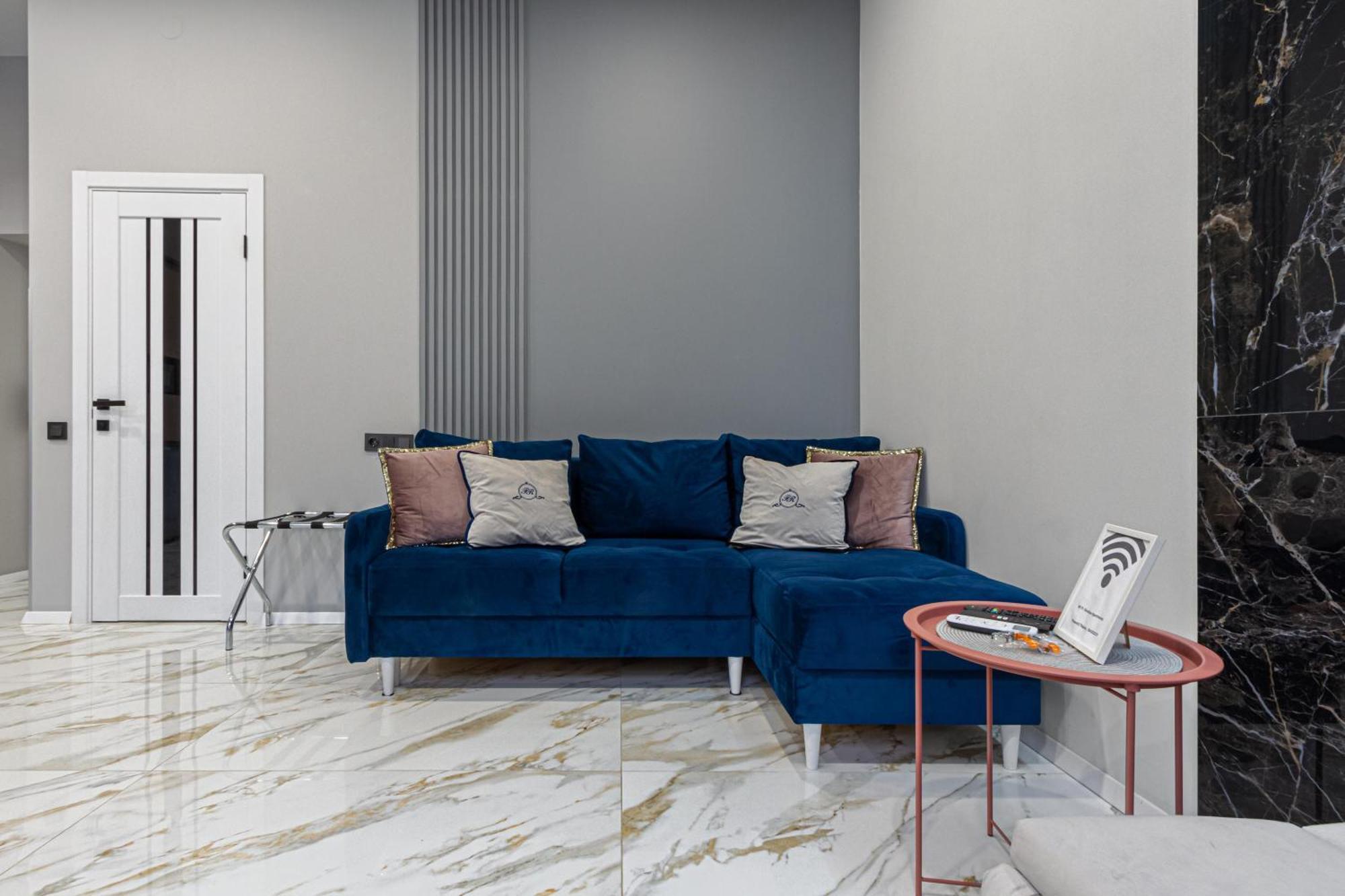 Family Residence Boutique Apartments Lviv Extérieur photo
